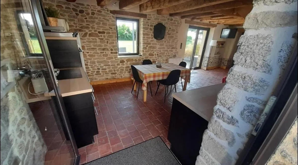 Charmante Maison De Campagne Yvignac-la-Tour 0*,
